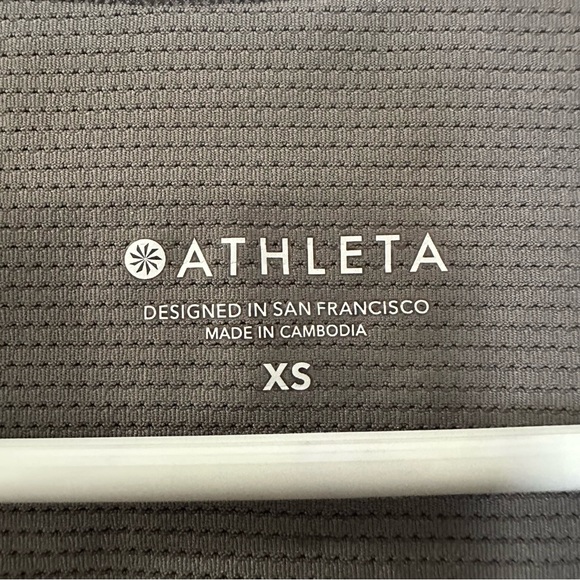 Athleta Twist Crop Top Size XS In Heather Gray New NWT - Picture 2 of 6
